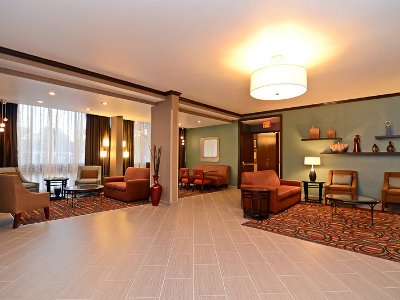 lobby - hotel wyndham garden chicago northwest - schaumburg, united states of america