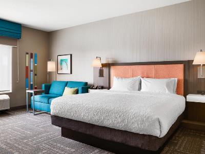 bedroom - hotel hampton inn and suites chicago/waukegan - waukegan, united states of america