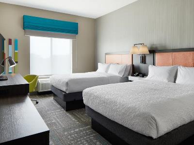 bedroom 1 - hotel hampton inn and suites chicago/waukegan - waukegan, united states of america