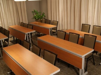 conference room - hotel springhill ste chicago waukegan / gurnee - waukegan, united states of america