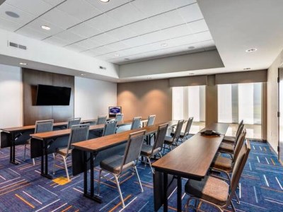 conference room - hotel hampton inn by hilton bedford - bedford, indiana, united states of america