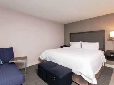 bedroom - hotel hampton inn and suites michigan city - michigan city, united states of america