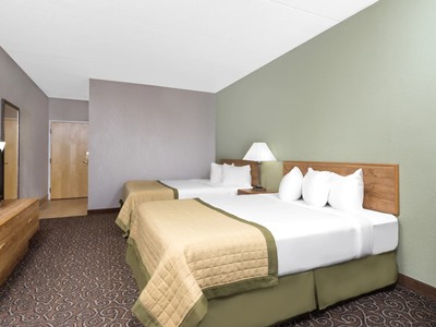 bedroom 2 - hotel baymont near ball state university - muncie, united states of america