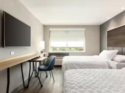 bedroom - hotel tru by hilton wichita northeast - wichita, united states of america