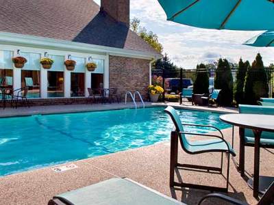 outdoor pool - hotel residence inn boston north shore/danvers - danvers, united states of america