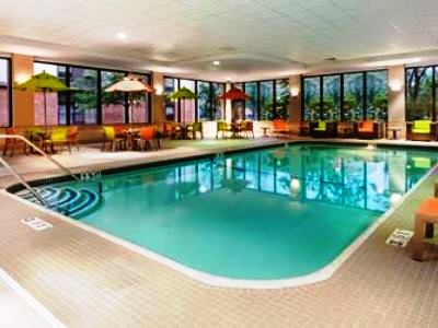 indoor pool - hotel hampton inn boston/marlborough - marlborough, united states of america