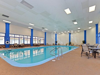 outdoor pool - hotel red roof plus+ boston-woburn - woburn, united states of america