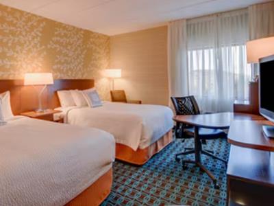 bedroom - hotel fairfield inn boston woburn / burlington - woburn, united states of america