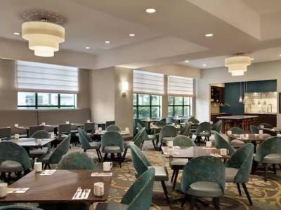 restaurant - hotel hilton garden inn worcester - worcester, united states of america
