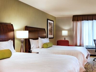 bedroom 1 - hotel hilton garden inn portland airport - portland, maine, united states of america