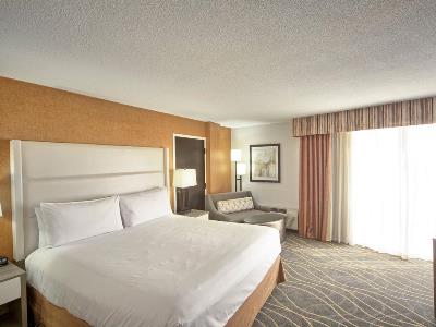 bedroom - hotel doubletree by hilton portland - portland, maine, united states of america