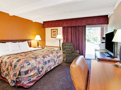 bedroom - hotel days inn by wyndham ann arbor - ann arbor, united states of america