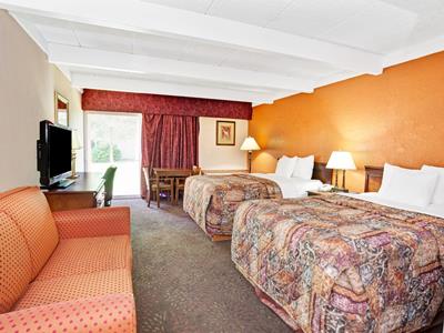 bedroom 1 - hotel days inn by wyndham ann arbor - ann arbor, united states of america