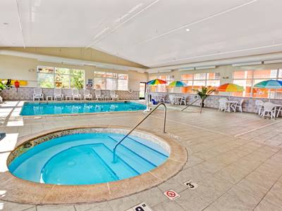 indoor pool - hotel days inn by wyndham ann arbor - ann arbor, united states of america