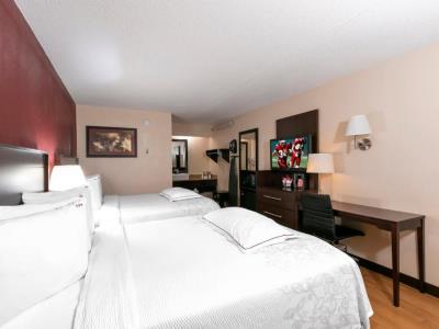 bedroom - hotel red roof inn plus+ u of michigan north - ann arbor, united states of america