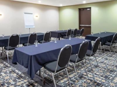 conference room - hotel days inn n suites grand rapids near dwtn - grand rapids, michigan, united states of america