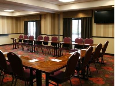 conference room 1 - hotel hampton inn and suites detroit airport - romulus, united states of america