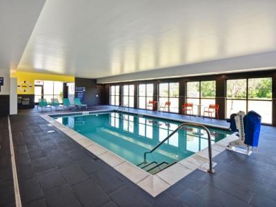 indoor pool - hotel tru by hilton sterling heights detroit - sterling heights, united states of america