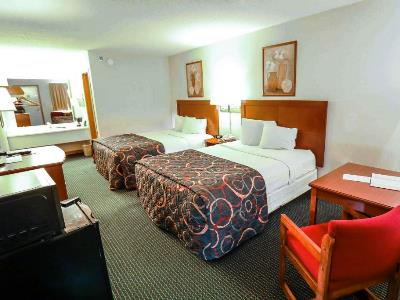 bedroom 3 - hotel super 8 branson / shepherd of hills exwy - branson, united states of america