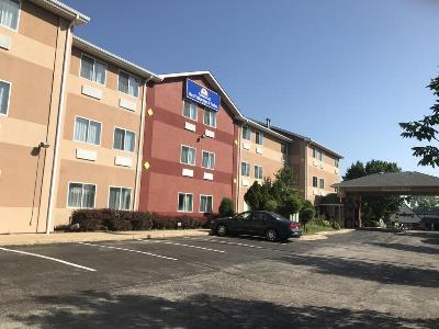 exterior view - hotel americas best value inn and suites - saint charles, united states of america