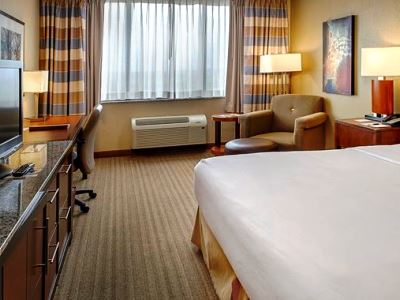 bedroom - hotel doubletree saint louis at westport - saint louis, united states of america