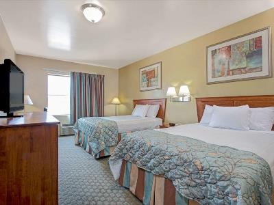 bedroom 1 - hotel days inn by wyndham downtown st. louis - saint louis, united states of america