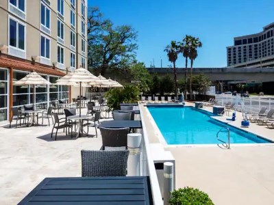 outdoor pool - hotel doubletree by hilton biloxi - biloxi, united states of america