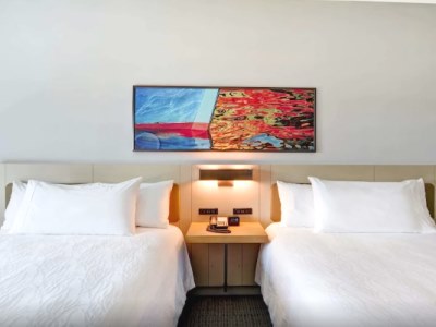 bedroom 2 - hotel hilton garden inn biloxi - biloxi, united states of america