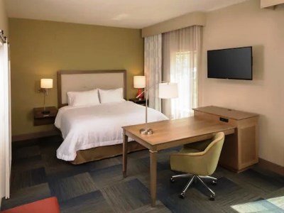 bedroom - hotel hampton inn and suites biltmore village - asheville, united states of america