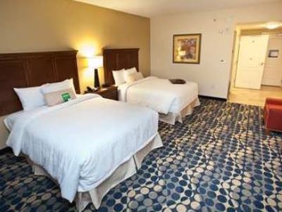 bedroom 3 - hotel hampton inn and suites durham/north i-85 - durham, north carolina, united states of america