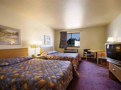 bedroom 1 - hotel super 8 by wyndham york - york, nebraska, united states of america