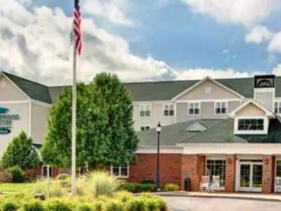 exterior view - hotel homewood suites manchester airport - manchester, new hampshire, united states of america