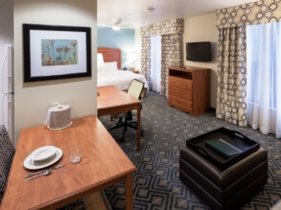 bedroom 1 - hotel homewood suites by hilton philadelphia - mount laurel, united states of america