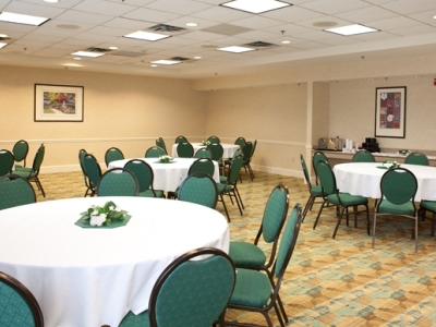 conference room - hotel hilton garden inn secaucus/meadowlands - secaucus, united states of america