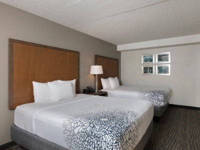 suite 2 - hotel la quinta inn n ste secaucus meadowlands - secaucus, united states of america