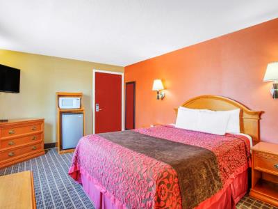 bedroom - hotel days inn by wyndham elko - elko, united states of america