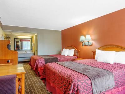 bedroom 1 - hotel days inn by wyndham elko - elko, united states of america