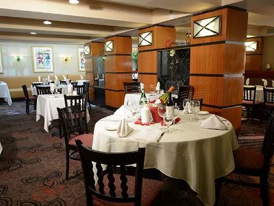 restaurant - hotel inn at great neck, bw premier collection - great neck, united states of america