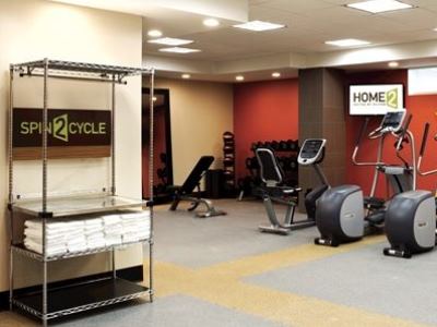 gym - hotel home2 suites manhattan view - long island city, united states of america