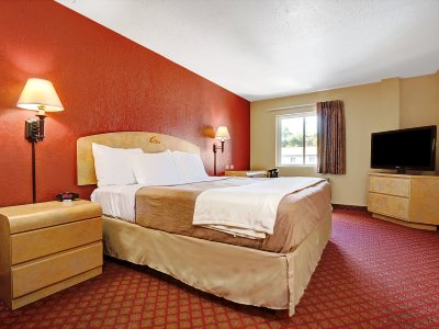 bedroom 1 - hotel days inn n suites niagara falls/buffalo - niagara falls, united states of america