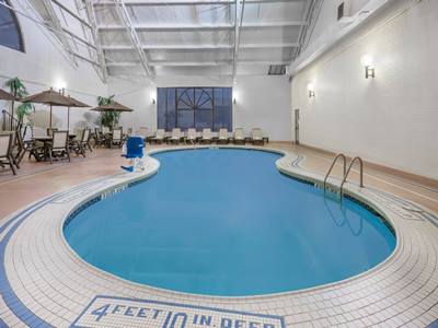indoor pool - hotel wyndham garden at niagara falls - niagara falls, united states of america
