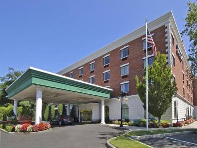exterior view - hotel hampton inn and suites rockville centre - rockville centre, united states of america