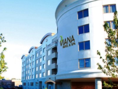 exterior view - hotel viana hotel and spa,trademark collection - westbury, united states of america