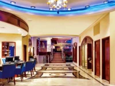 lobby - hotel viana hotel and spa,trademark collection - westbury, united states of america