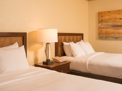 bedroom 2 - hotel doubletree tulsa at warren place - tulsa, united states of america