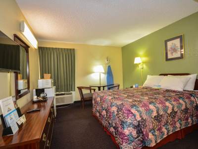 bedroom - hotel days inn by wyndham southern hills / oru - tulsa, united states of america