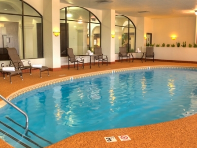 indoor pool - hotel embassy suites tulsa i-44 - tulsa, united states of america