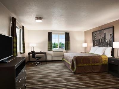 bedroom 1 - hotel super 8 by wyndham portland airport - portland, oregon, united states of america