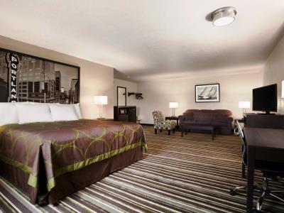 bedroom 2 - hotel super 8 by wyndham portland airport - portland, oregon, united states of america