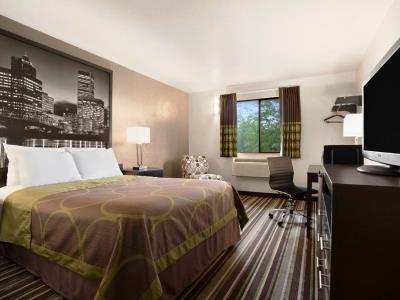 bedroom 3 - hotel super 8 by wyndham portland airport - portland, oregon, united states of america